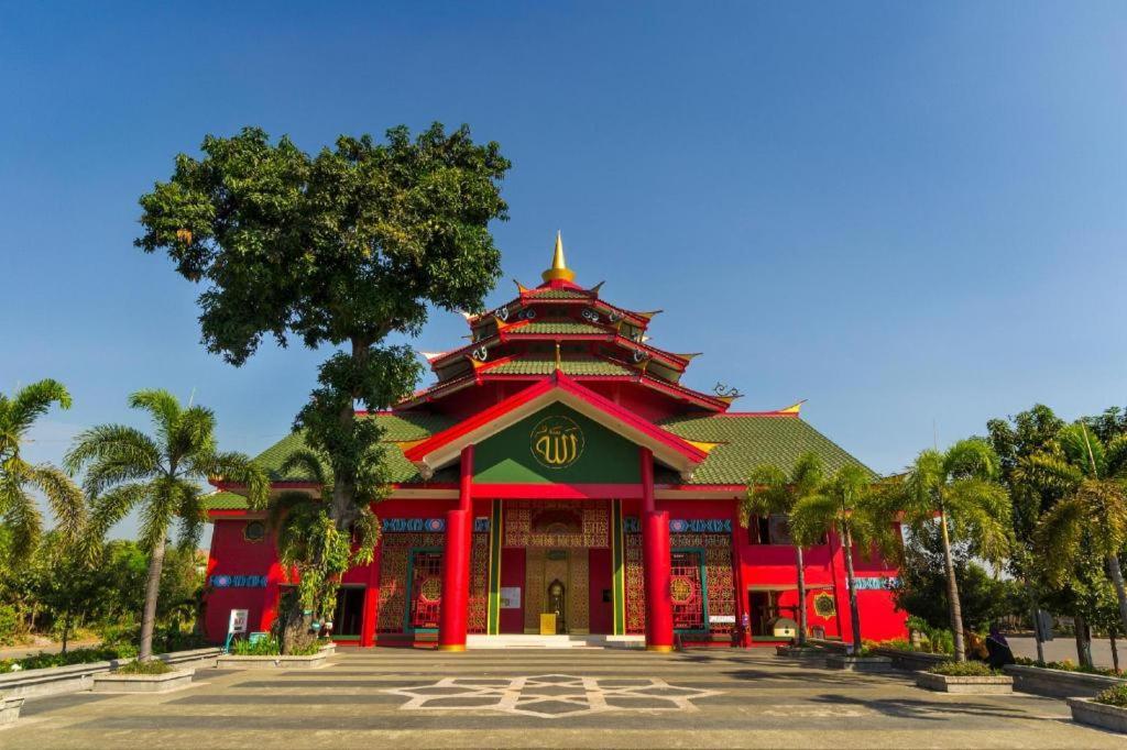 Hotel Sulawesi Gorontalo Surabaya Exterior photo