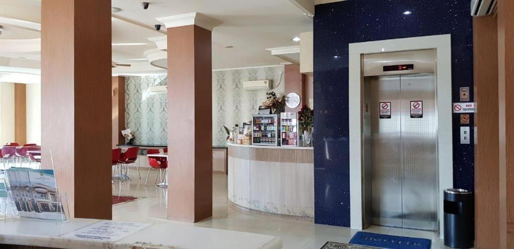 Hotel Sulawesi Gorontalo Surabaya Exterior photo